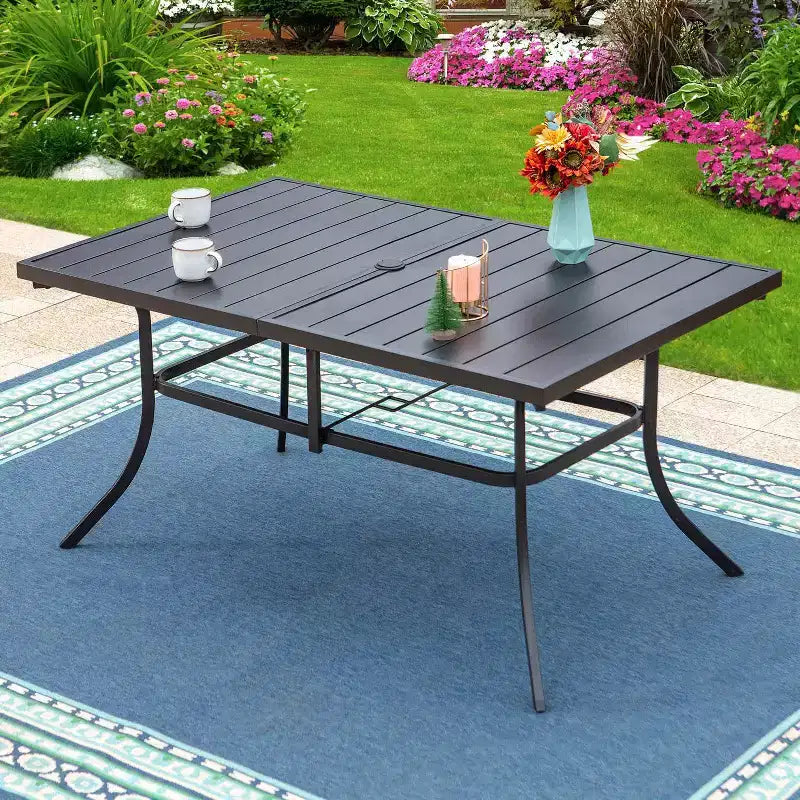 Set da pranzo da esterno 7 pezzi con tavolo in acciaio 150x89 cm con foro per ombrellone da 4 cm e sedie con braccioli in acciaio - Nero - Captiva Designs