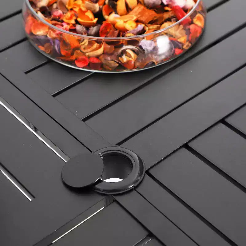Set da Pranzo da Esterno 5 Pezzi con Sedie Sling Imbottite e Tavolo Rotondo in Metallo - Grigio/Nero - Captiva Designs: Robusto Set da Patio Resistente all'Acqua per 4 Persone