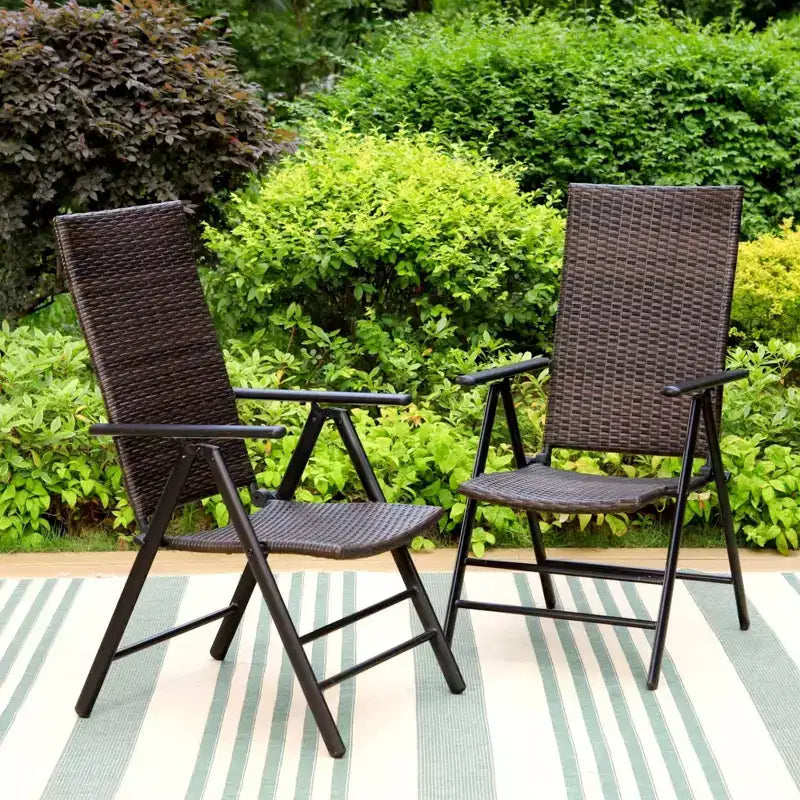 Set da pranzo per esterni 7 pezzi con sedie pieghevoli in vimini regolabili in 7 posizioni e tavolo in metallo espandibile - Captiva Designs: Senza cuscino, resistente alle intemperie