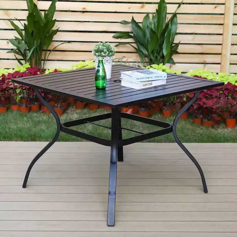 Set da pranzo da esterno da 5 pezzi con sedie girevoli con cuscini per seduta e schienale e tavolo quadrato in metallo con foro per ombrellone - Captiva Designs