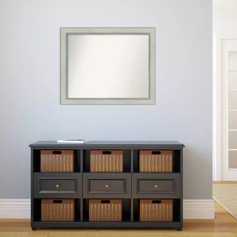 Specchio da parete Flair Silver Patina 32" x 26": Rettangolare moderno, include hardware di montaggio - Amanti Art