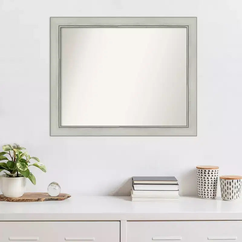 Specchio da parete Flair Silver Patina 32" x 26": Rettangolare moderno, include hardware di montaggio - Amanti Art