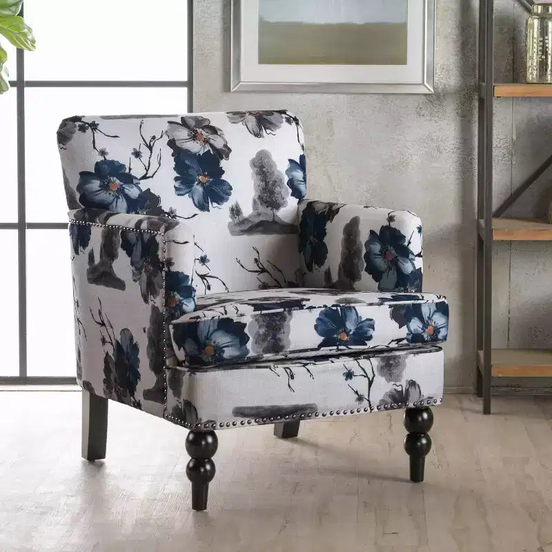 GDFStudio Eve Poltrona Club imbottita in tessuto in stile contemporaneo con rifiniture in borchie e stampa floreale