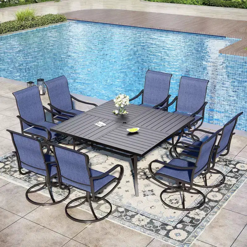 Captiva Designs Set da 9 Pezzi con Ampio Tavolo Quadrato in Metallo con Piano a Doghe e Foro per Ombrellone e Sedie Girevoli in Textilene