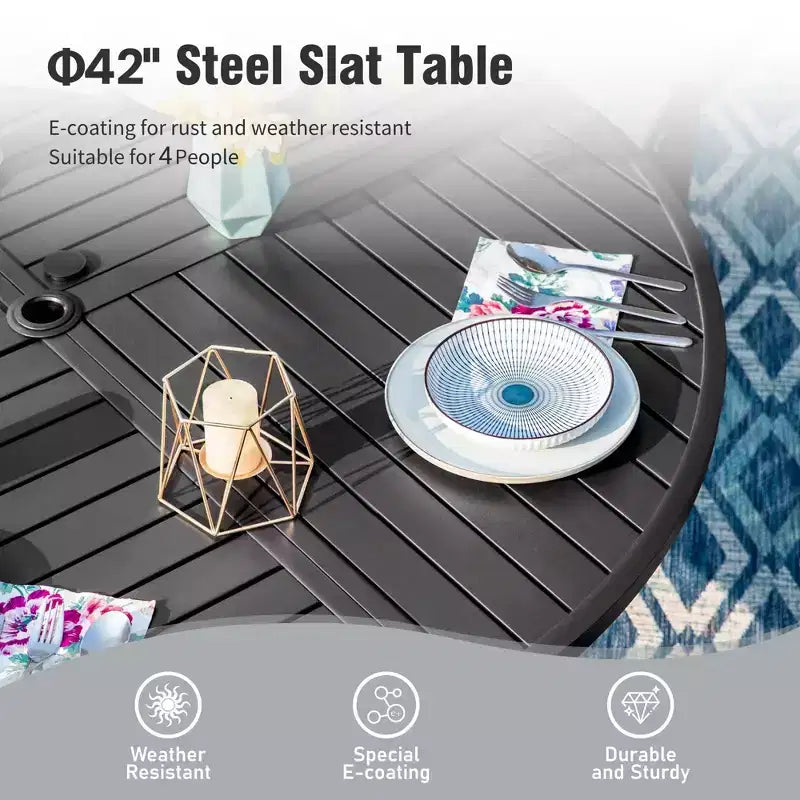 Captiva Designs Set da pranzo da 5 pezzi per esterni con tavolo in acciaio e foro per ombrellone e sedie in rattan con cuscini sfoderabili