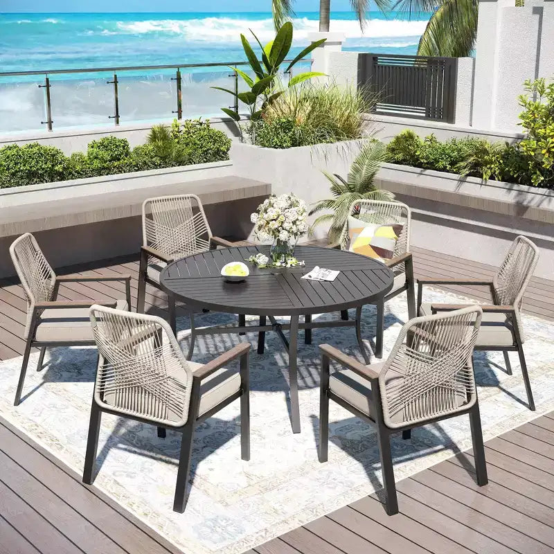 Captiva Designs Set da 7 Pezzi da Pranzo per Patio con Tavolo in Acciaio con Piano a Liste e Sedie in Rattan Beige con Cuscini