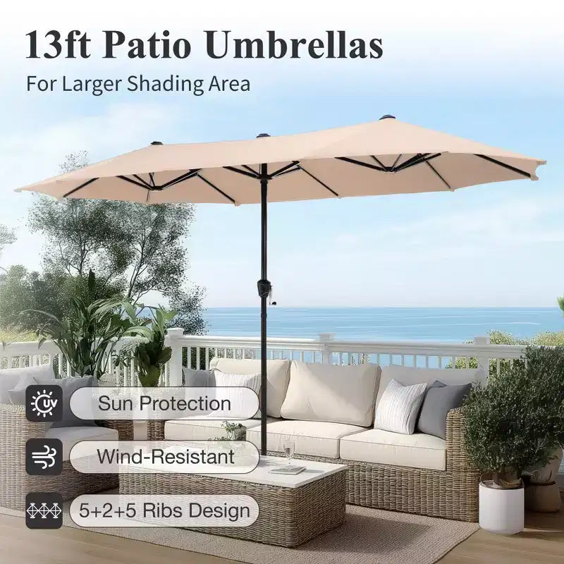 Captiva Designs Set da 8 Pezzi per Esterni: Tavolo da Pranzo Rettangolare in Acciaio, Sedie Girevoli in Rattan e Ombrellone Beige