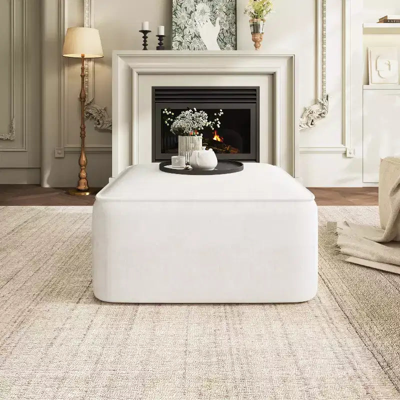 Pouf quadrato imbottito versatile moderno Christopher Knight Home Yzabella per interni