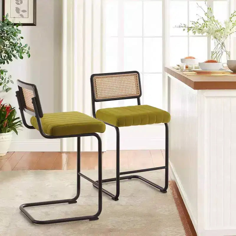 Bekrvio 26 Sgabelli da Bar Altezza Contatore - Rattan, Rivestimento in Velluto con Schienale in Cannetta & Struttura in Metallo, Sgabelli da Cucina Moderni di Metà Secolo per Isola da Cucina