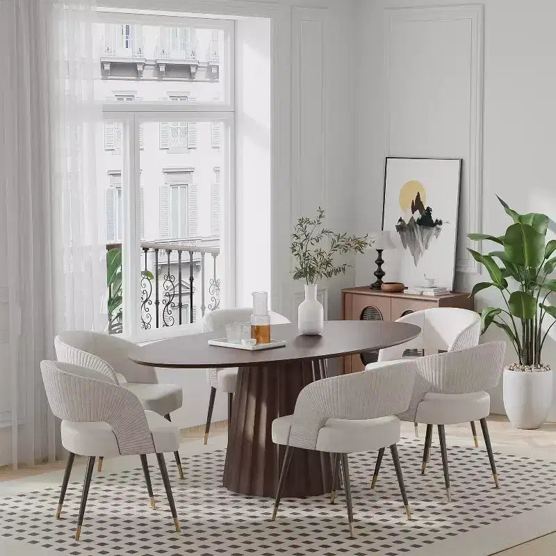 Tavolo da pranzo ovale in legno massello 67x33,5 con elegante base affusolata per 6 persone