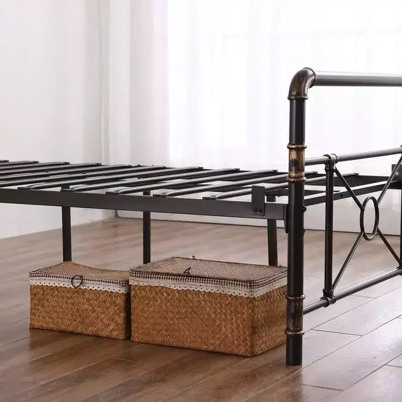 Karl Home Struttura letto in ferro a tubi con design a croce, una piazza e mezza, stile moderno