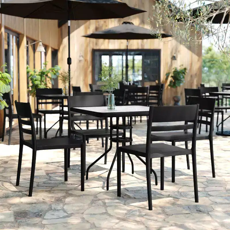 Flash Furniture Bridgeport Set di 2 Sedie da Patio Impilabili per Interni-Esterni con Schienale a Doghe, Sedia Commerciale in Resina per Tutte le Stagioni