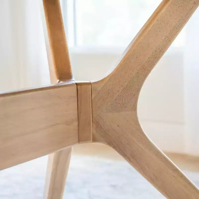 Plank+Beam 62 Verso Tavolo da pranzo ovale per 4 persone, tavolo da cucina in legno massiccio per sala da pranzo