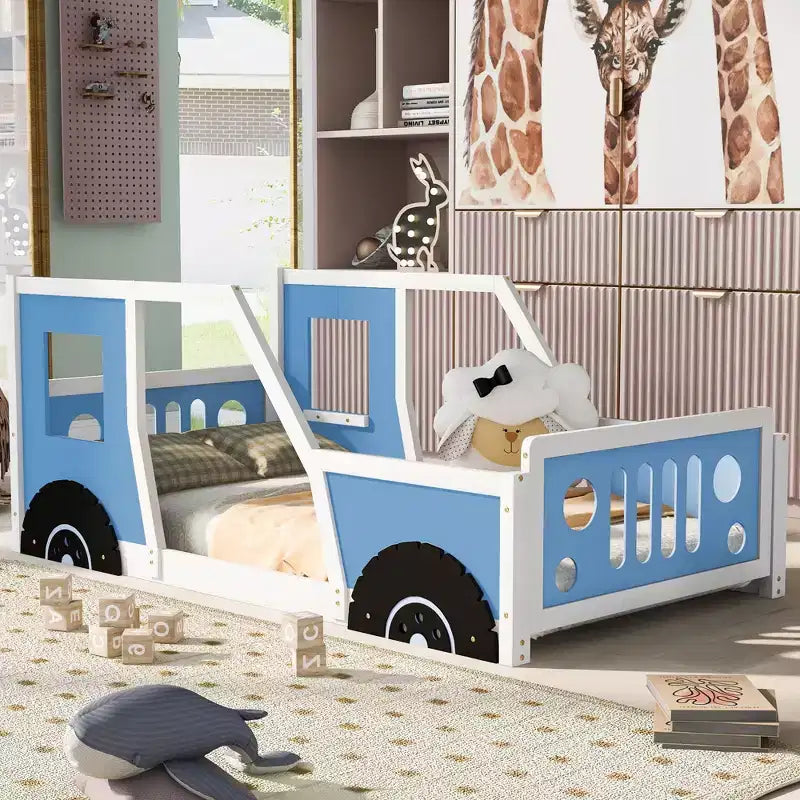 Okak Letto con Rotelle in Legno, Design Classico a Forma di Macchina, con Spondine di Sicurezza per Bambini, Struttura Robusta Senza Rumore, Montaggio Facile, Bianco