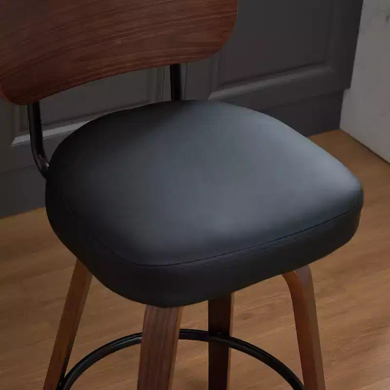 Vatros Set di 2 Sgabelli da Bar Girevoli, Sgabelli da Bar con Altezza da Bancone da 26 Pollici in Ecopelle Imbottita con Schienale in Noce e Gambe in Legno Curvato
