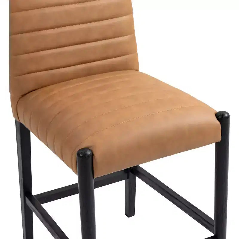 Meridian Furniture, Sgabello da bancone Aimee in pelle vegana color cognac