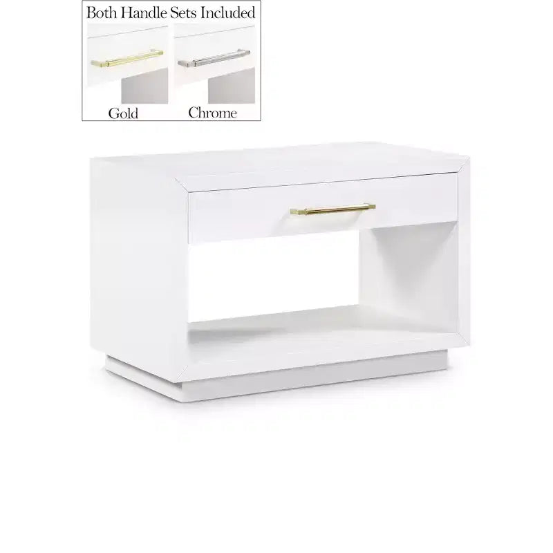 Meridian Furniture, Comodino impiallacciato in legno Avery