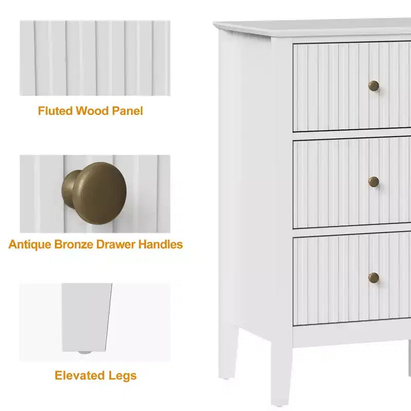 Cassettiera Heynemo Fluted a 9 cassetti, comò moderno largo 150 cm con maniglie in metallo, porta TV con organizer per camera da letto, soggiorno, bianco