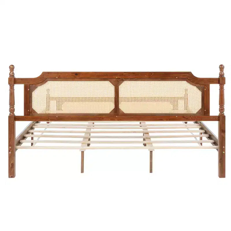 MAYEERTY Letto King in Legno di Pino con Testiera e Pediera in Rattan Marrone