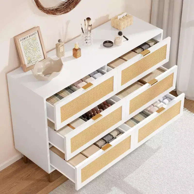 Comò in Rattan a 6 Cassetti con Gambe e Maniglie Dorate, Mobile Ampio con Piano d'Appoggio Grande, Antiribaltamento, per Camera da Letto o Soggiorno