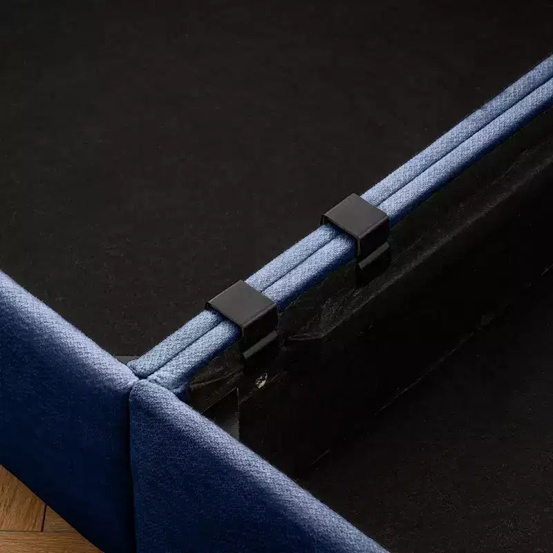Divano componibile con contenitore, schienale e braccioli cilindrici, seduta profonda e confortevole, resistente e di supporto per il soggiorno