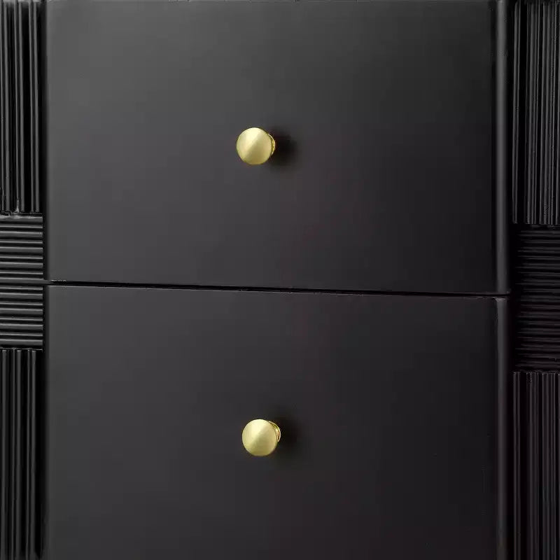 Comodino moderno minimalista Whisen con 2 cassetti, maniglie e gambe in metallo dorato, design con texture unica