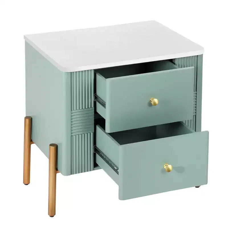Comodino moderno minimalista Whisen con 2 cassetti, maniglie e gambe in metallo dorato, design con texture unica