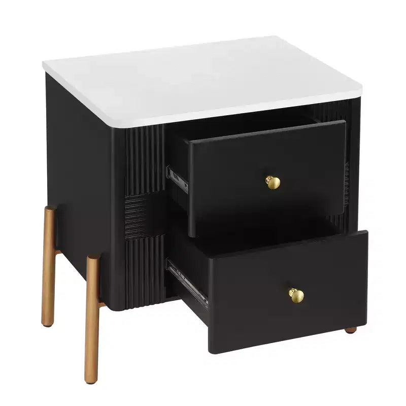 Comodino moderno minimalista Whisen con 2 cassetti, maniglie e gambe in metallo dorato, design con texture unica