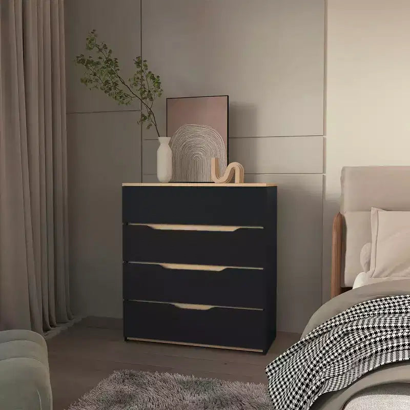 Comò Okak a 4 cassetti Ampio spazio con cassetti spaziosi, Robusto legno multistrato, Piano superiore eccellente per spazi domestici versatili