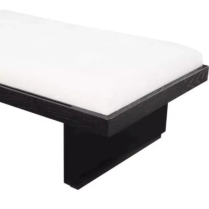 Meridian Furniture, Panca in tessuto ciniglia Arlington