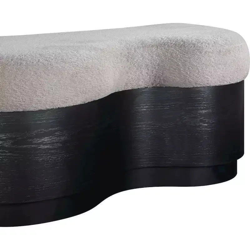 Meridian Furniture, Panca in Velluto Pelliccia Savoy