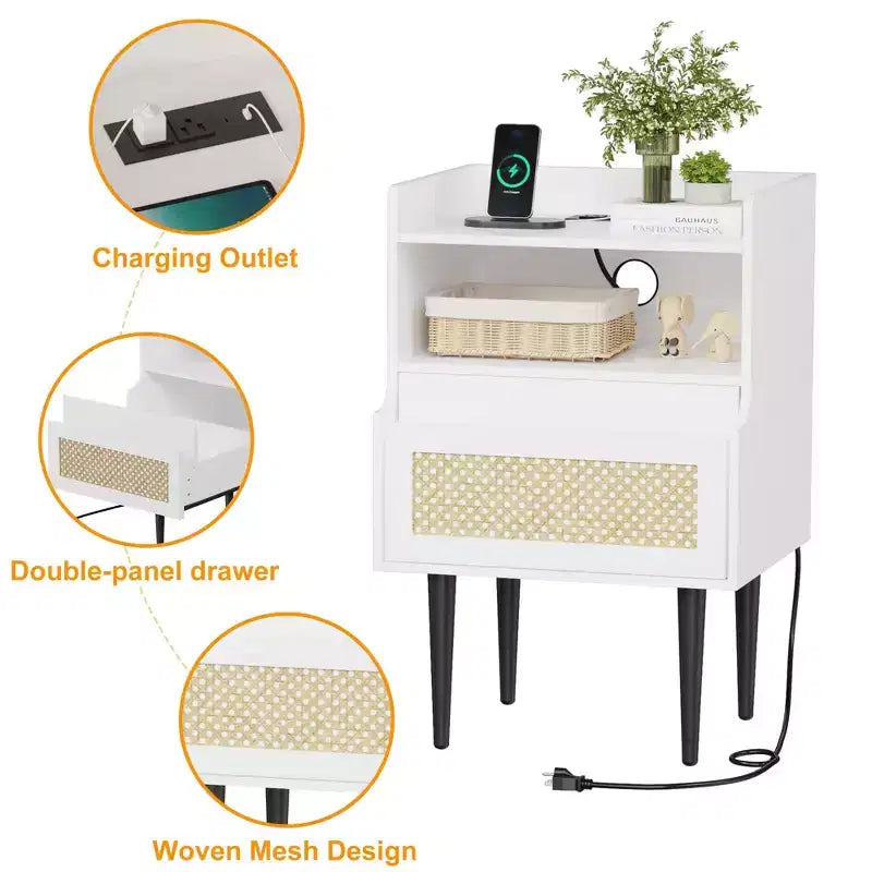 Comodini Set di 2 Tavolini da Notte - Stile rustico con Presa di Ricarica, Cassetto in Rattan e Ripiani Aperti, Tavolini laterali