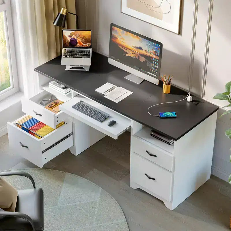 Bestier Scrivania da Ufficio da 150 cm con Stazione di Ricarica e Vassoio Tastiera, Scrivania per Computer con Cassetti, Scrivania Direzionale Moderna per Ufficio Domestico