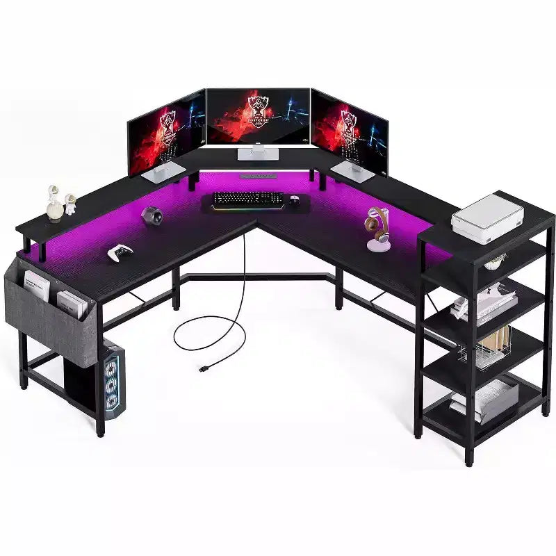 Acekool Scrivania angolare a L da 62" con prese di corrente, luci LED, supporto per monitor e mensole portaoggetti, scrivania ergonomica ad angolo per ufficio domestico