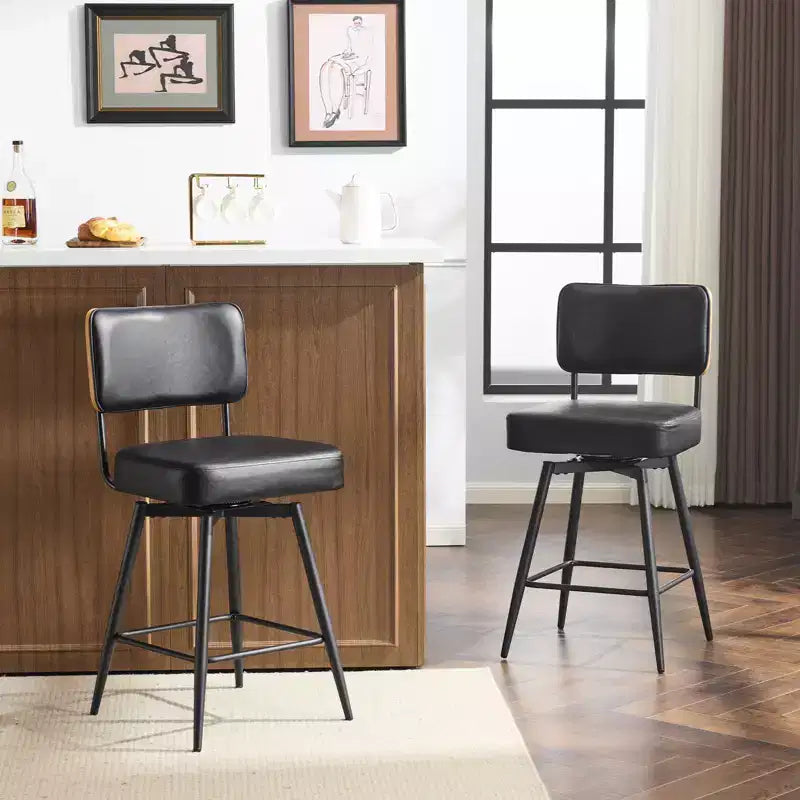 Karl Home Set di 2 sgabelli da bar con schienale curvo in pelle PU nera, base in ferro, girevole