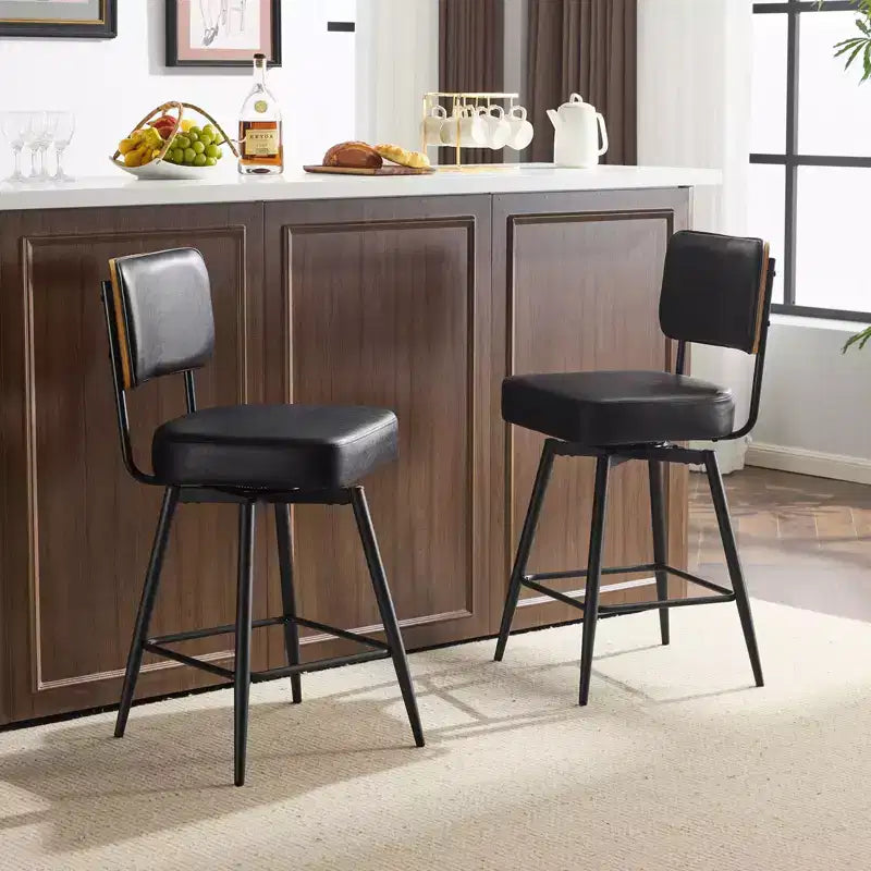 Karl Home Set di 2 sgabelli da bar con schienale curvo in pelle PU nera, base in ferro, girevole