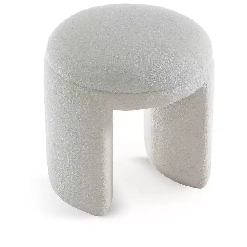 Meridian Furniture, Pouf/Sgabello Bowen in Tessuto Orsetto Finto Shearling
