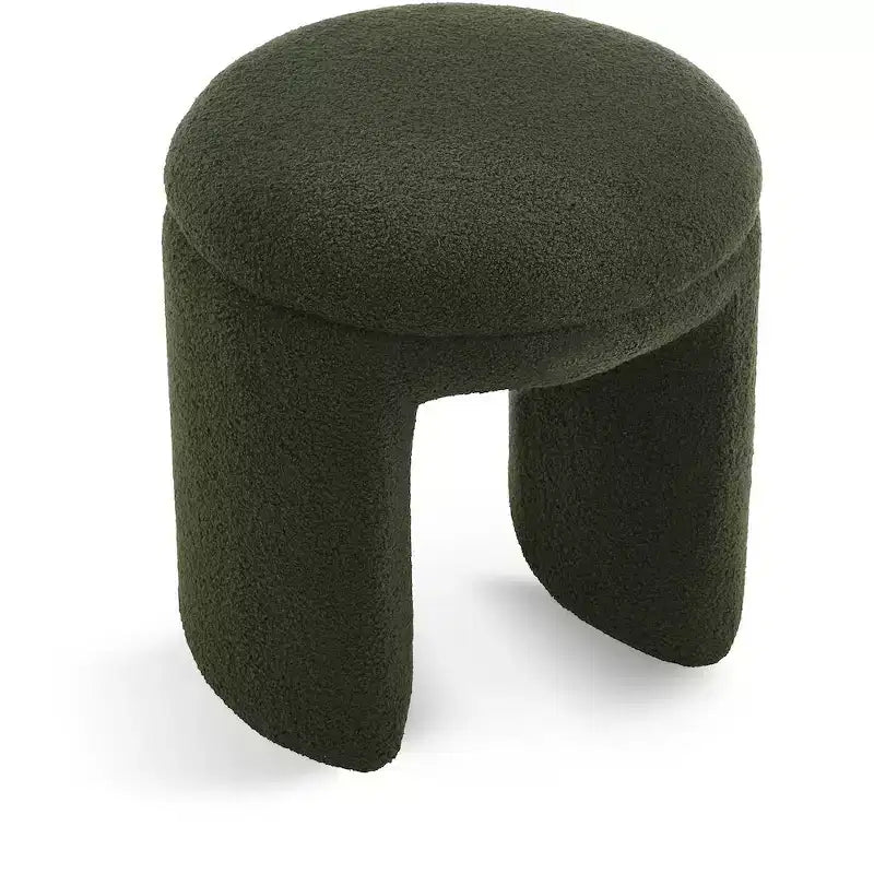 Meridian Furniture, Pouf/Sgabello Bowen in Tessuto Orsetto Finto Shearling