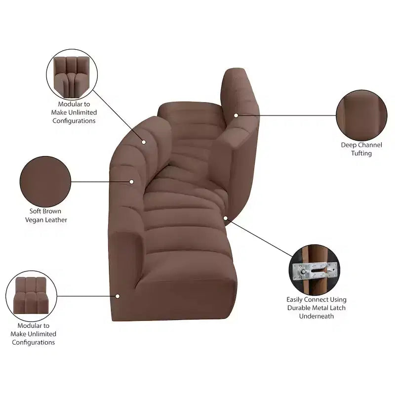 Meridian Furniture, divano modulare Arc in pelle vegana marrone