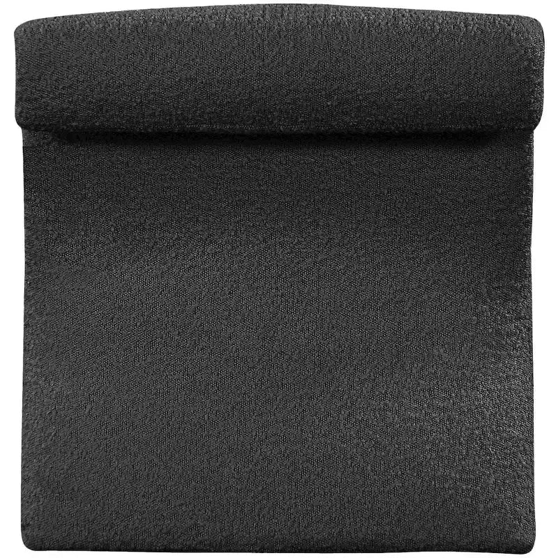 Meridian Furniture, Poltrona Accent Mulberry in Tessuto Bouclé