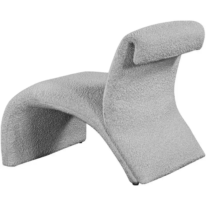 Meridian Furniture, Poltrona Accent Mulberry in Tessuto Bouclé