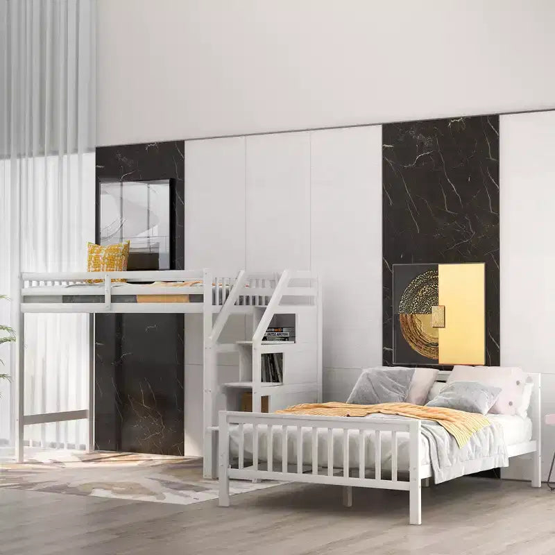 Letto a castello in legno massello, con letto inferiore una piazza e mezza e 3 cassetti portaoggetti, separabile in 2 letti singoli