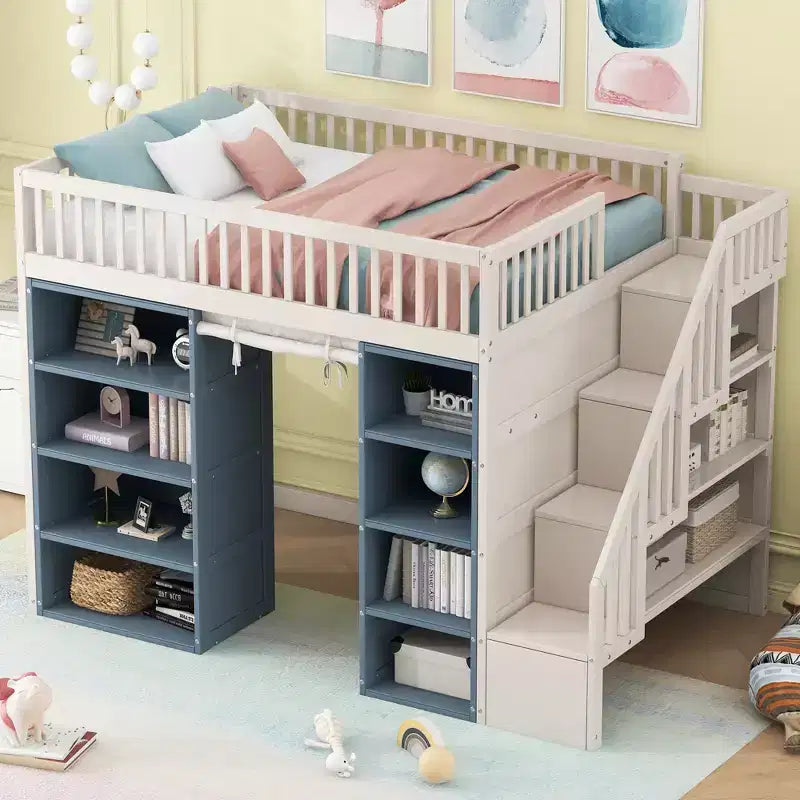 Letto a soppalco a grandezza naturale con 2 scaffali a quattro ripiani e scala contenitore, struttura in legno con tenda e armadietti, bianco