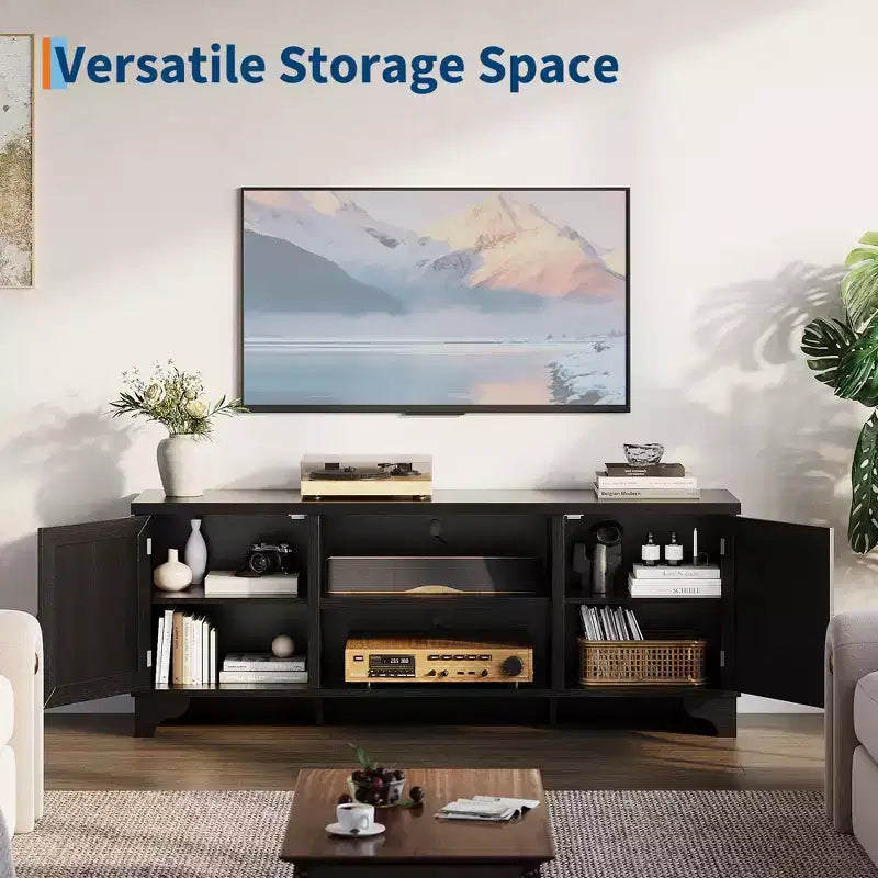 Mobile TV in rattan per TV fino a 70 pollici, consolle multimediale in legno con armadietti e ripiani aperti, elegante centro di intrattenimento per soggiorno