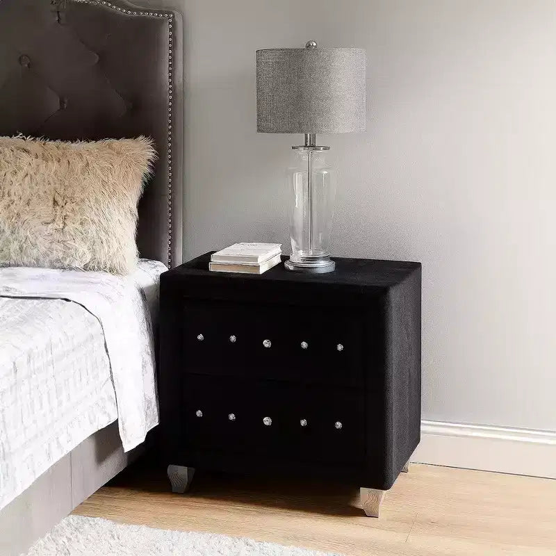 Comodino Royal Hampton, 2 cassetti con pomelli in cristallo, Rivestimento in velluto nero