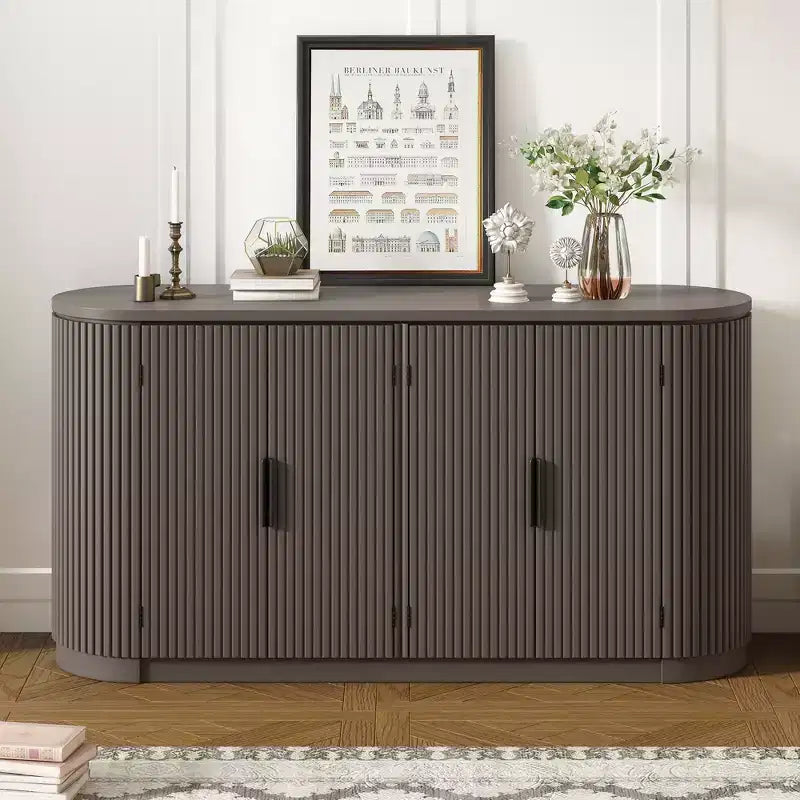 Clihome Credenza a strisce verticali con maniglie in metallo e ripiani regolabili per sala da pranzo, mobile moderno da soggiorno