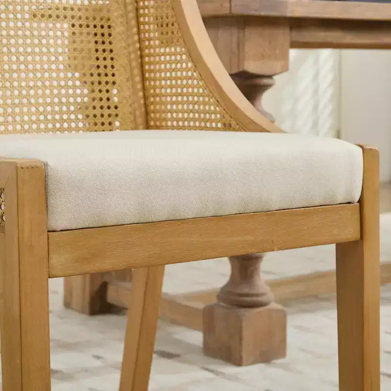 MAYEERTY Sedia da pranzo in rattan - Telaio in legno massello, braccioli decorativi, seduta in lino, stile rustico, finitura naturale, confezione singola