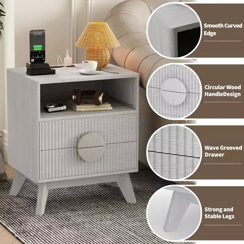 Comodino scanalato, Comodino alto in legno con stazione di ricarica, porte USB e prese, 2 cassetti e ripiano aperto, Tavolino moderno per la camera da letto