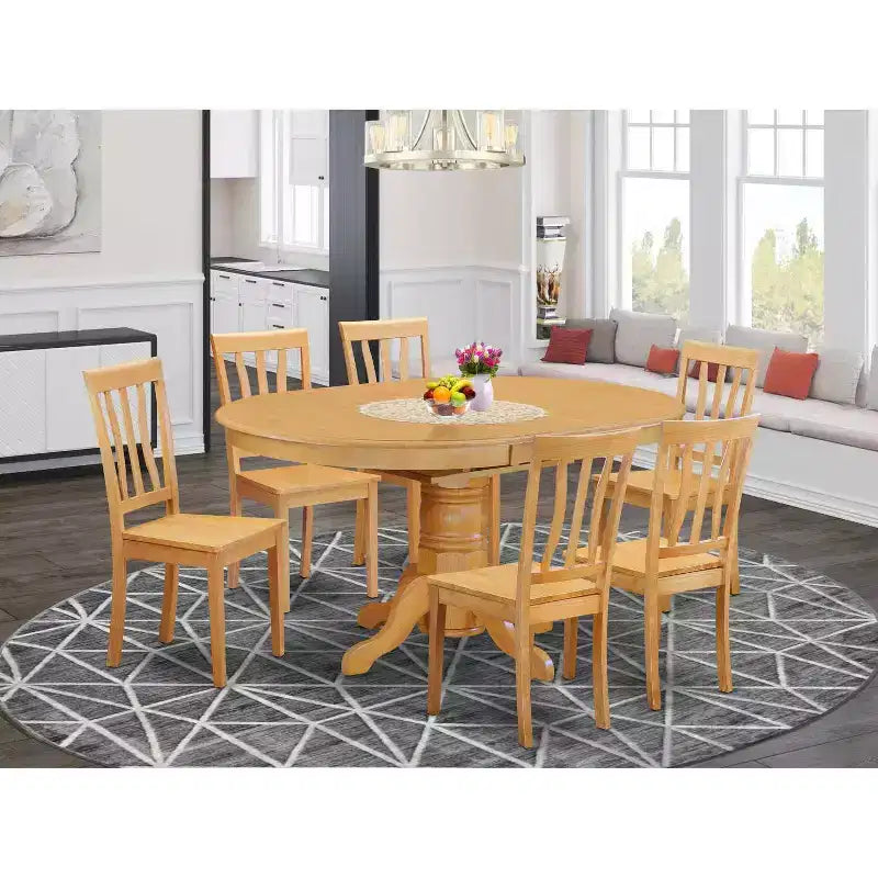 Tavolo da pranzo ovale a 7 pezzi con piano in legno massello con finitura in rovere naturale e 6 sedie con