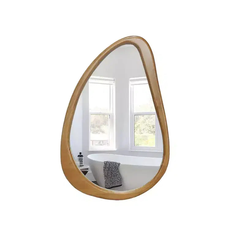 Specchio da parete GDFStudio Jenera moderno in legno a forma di lacrima irregolare